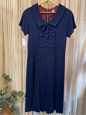 1950s/1960s vintage navy blue dress double-breasted button design